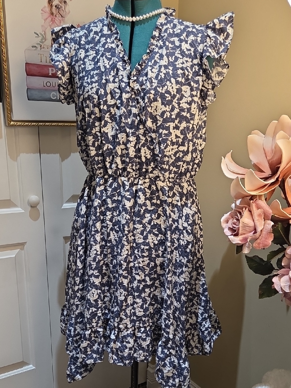 Nwot XL Maurices Navy and White Floral Ruffle Dress